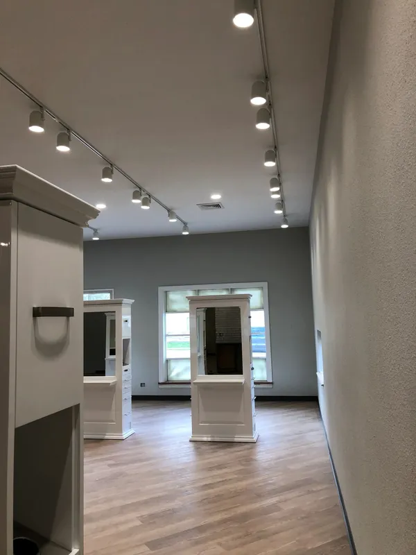 Commercial Display Buildout