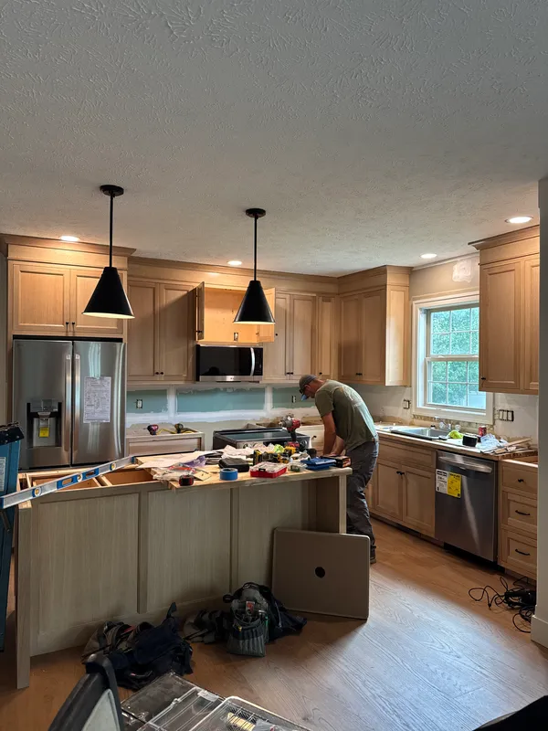 Kitchen & Hardwood Floors